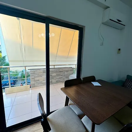 Apartment Flow Golem (Tirana)